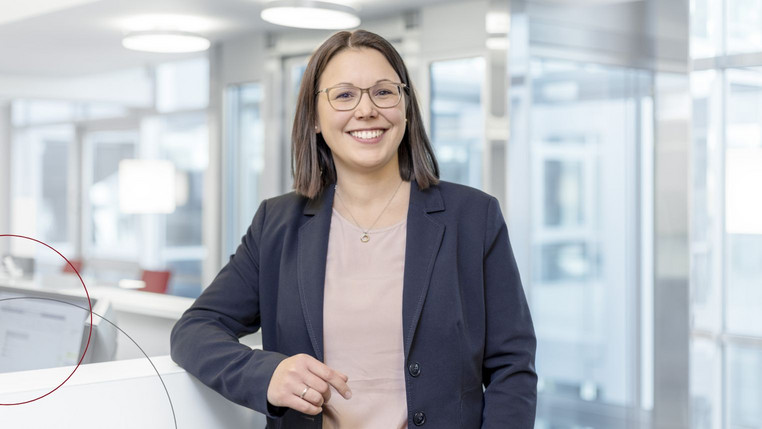 Porträt von Dr. Katharina Theis 