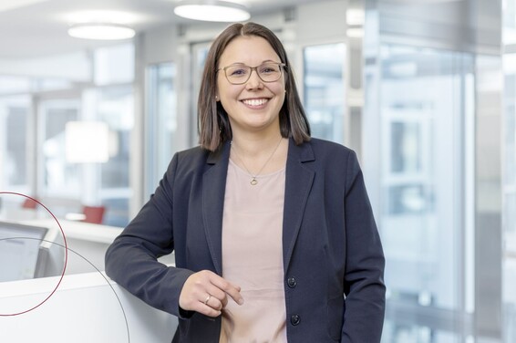 Porträt von Dr. Katharina Theis