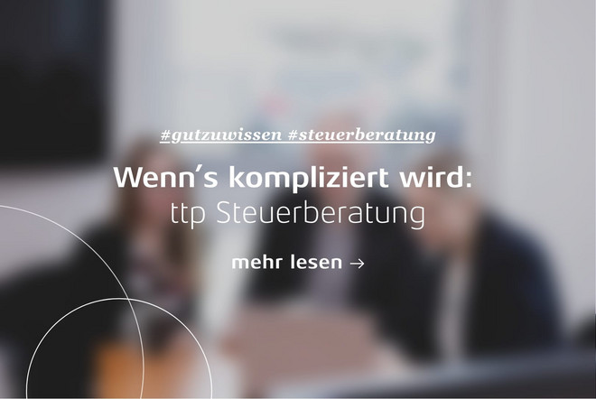 Unscharfe Grafik von drei Menschen in einem Besprechungsraum