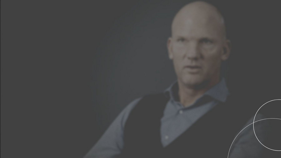 Videografik: Carsten Theilen im Interview.